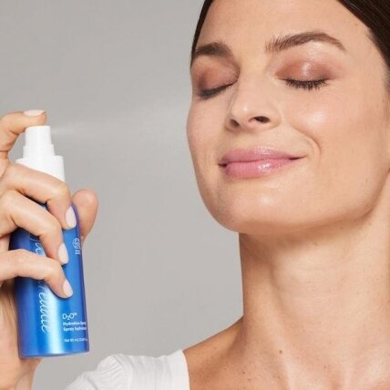 Jane Iredale D₂O™ Hydration Spray drėkinamasis purškiklis ir makiažo fiksatorius, 90ml 1